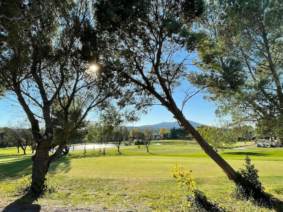 Appartement Golf De Pont Royal Mallemort Exterior foto